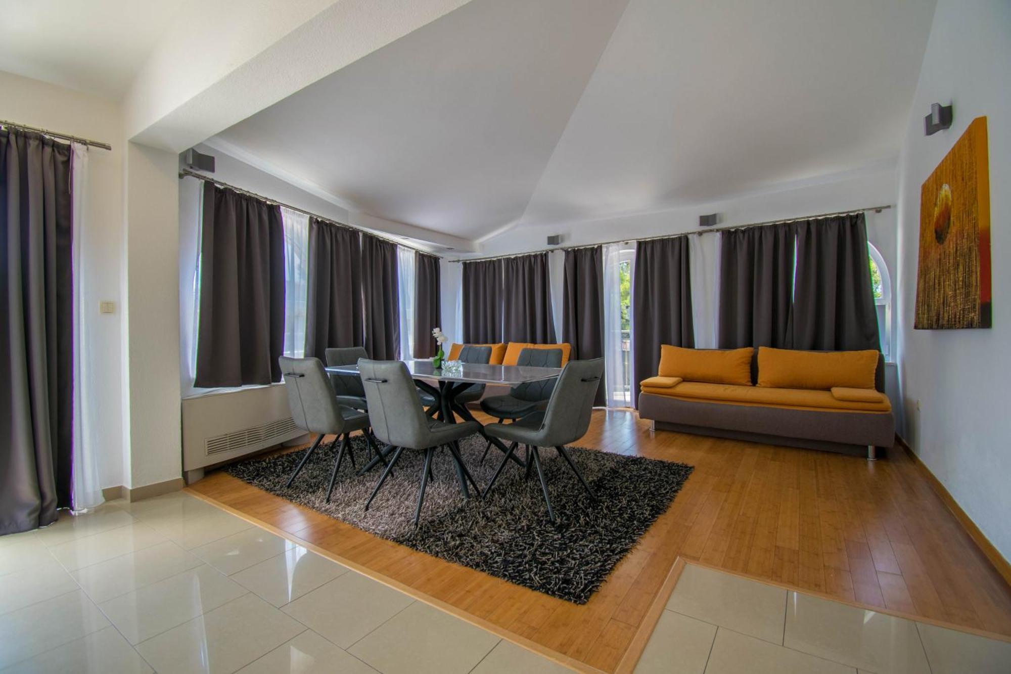 Villa Kameni Dvori Baska Voda Bilik gambar