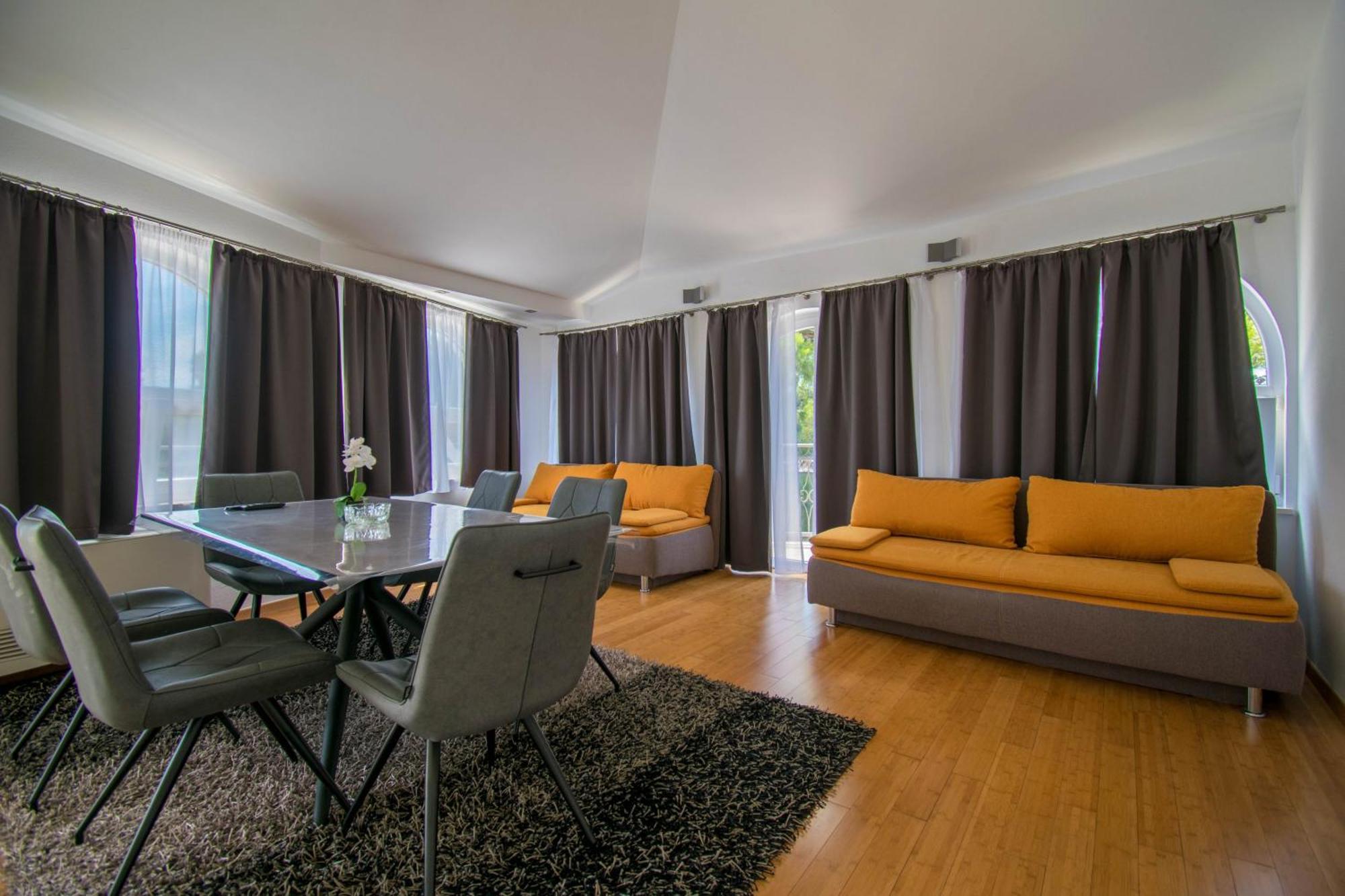 Villa Kameni Dvori Baska Voda Bilik gambar
